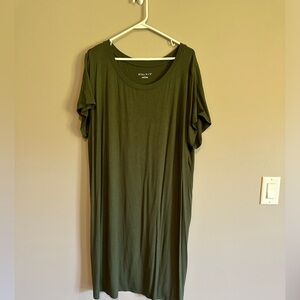 Women’s plus size Tahoe dress.